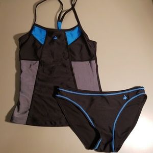 Athletic swimwear